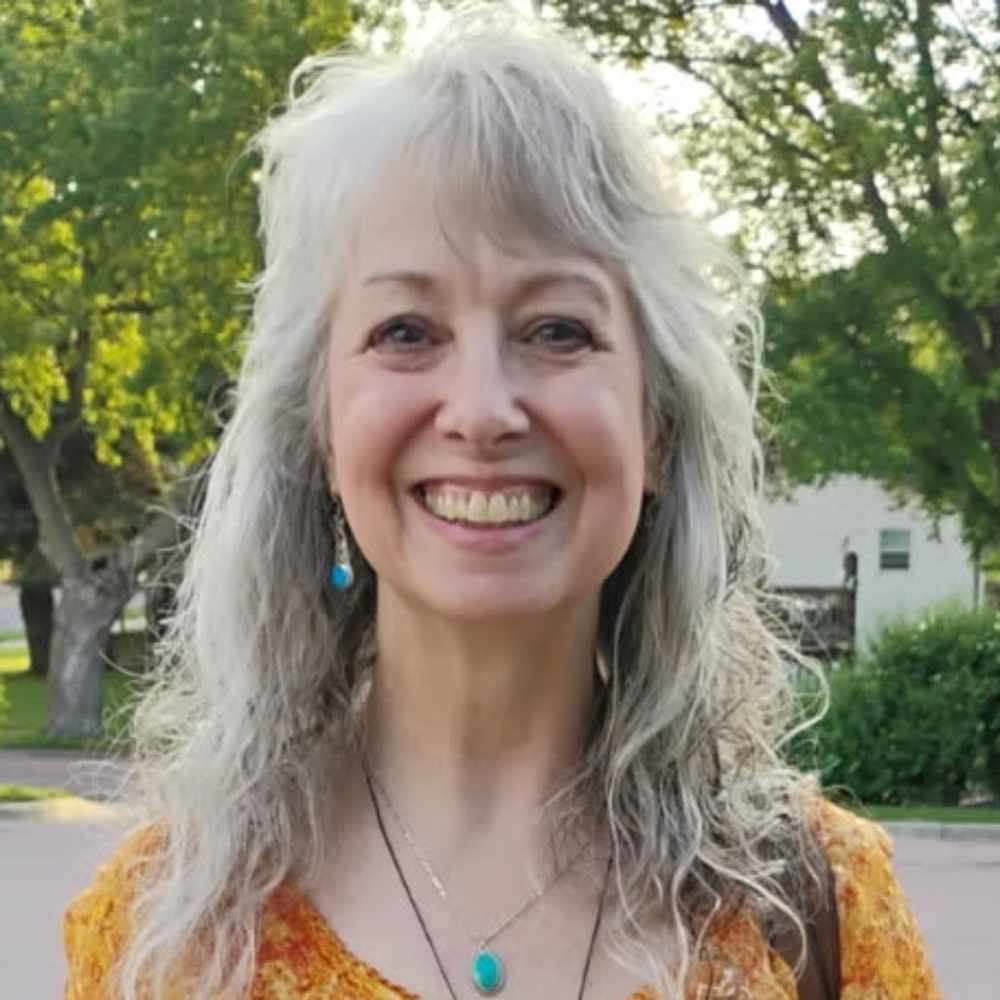 Meet your Posher, Denise